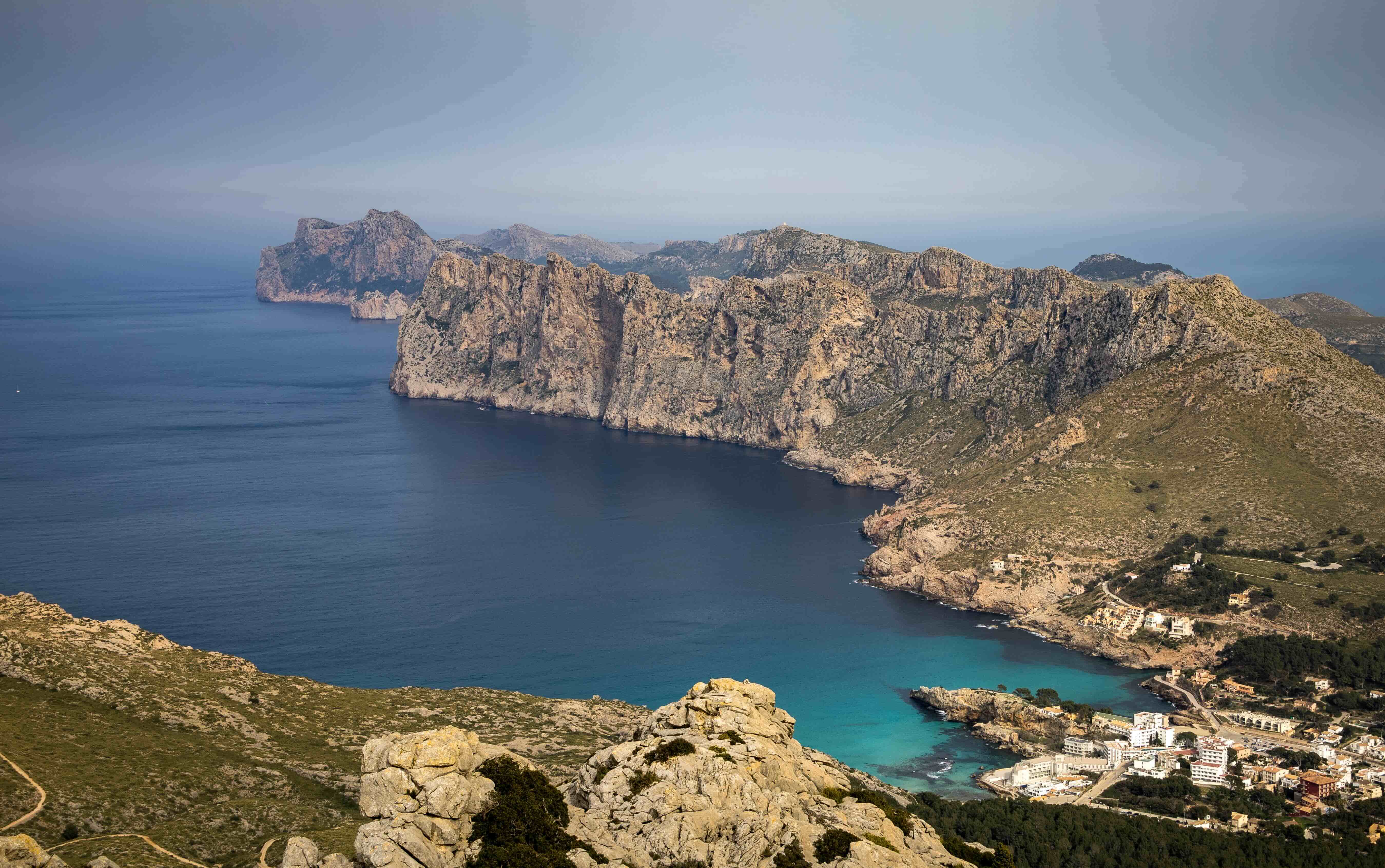 Cala Sant Vicenç desde arriba